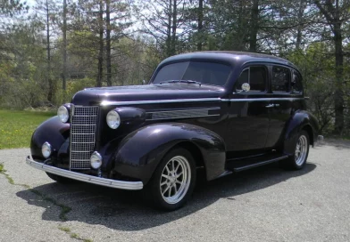 1937 Oldsmobile L37 Sedan