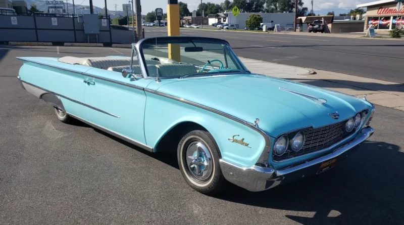 1960 Ford Galaxie Sunliner Convertible