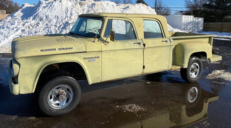 1967 Dodge W200 Power Wagon Crew Cab