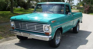 1968 Ford F-100 Short Bed Pickup Truck