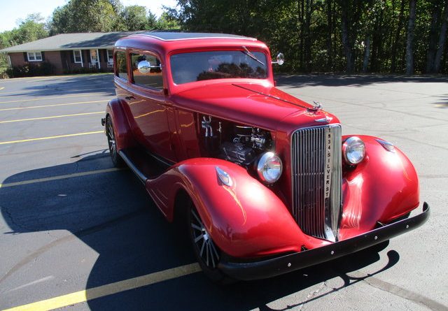 1934 Pontiac Sedan 350 V8 700R4