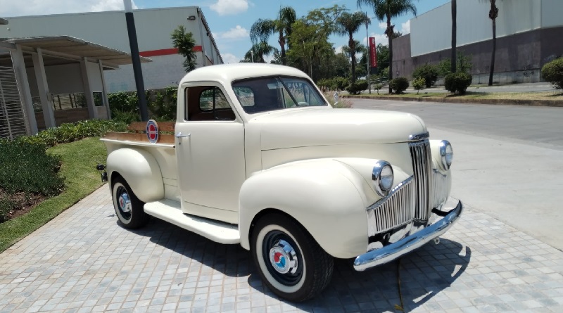 1946 Studebaker M5 Pickup