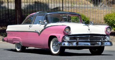 1955 Ford Fairlane Crown Victoria