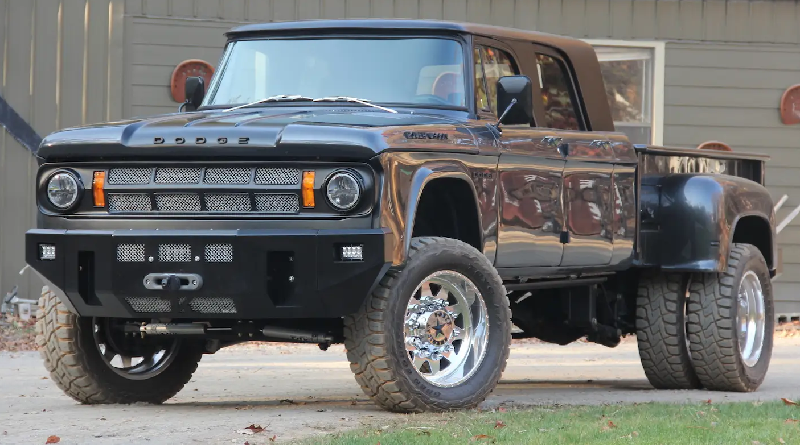 1969 Dodge D200 Power Wagon